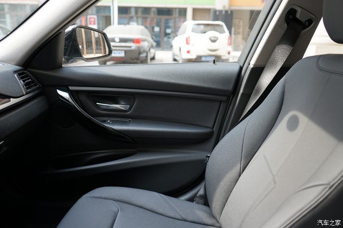 2017款宝马320lim运动试驾,19款宝马320lim运动曜夜版