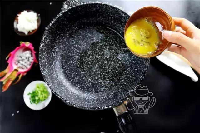 炒饭怎么做简单又好吃儿童,茄子炒饭家常做法简单好吃