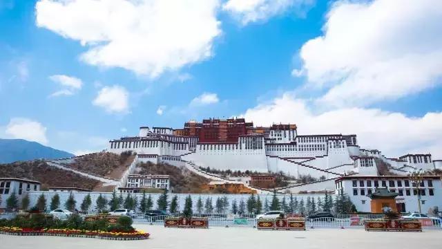 五一景点布达拉宫,五一布达拉宫是旺季嘛