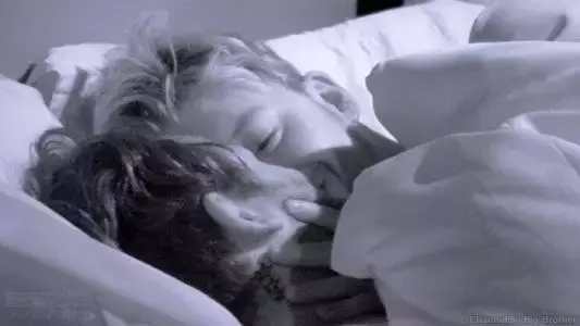 室友喜欢上我喜欢的人,室友喜欢我但我是男的