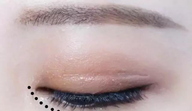 眼影盘推荐网红爆款日常妆,今年火爆的网红眼影盘你有吗