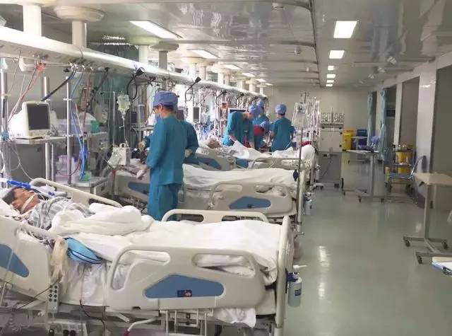 当医生值班,当忙碌变成常态医生发的朋友圈