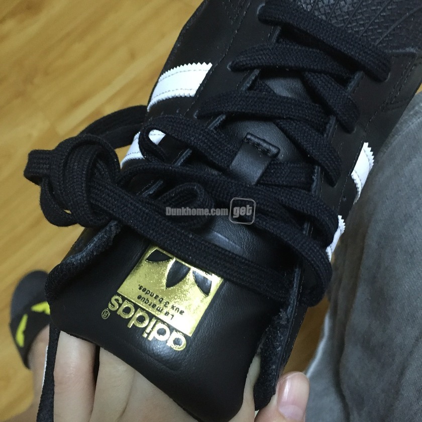 阿迪达斯三叶草贝壳鞋男款,阿迪达斯三叶草贝壳头搭配