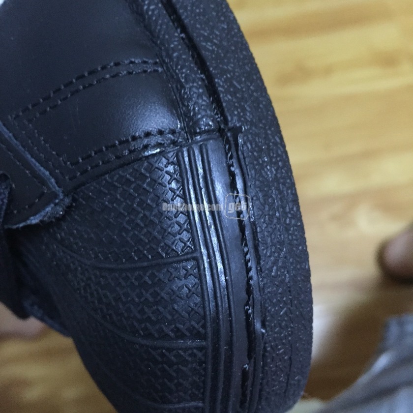 阿迪达斯三叶草贝壳鞋男款,阿迪达斯三叶草贝壳头搭配