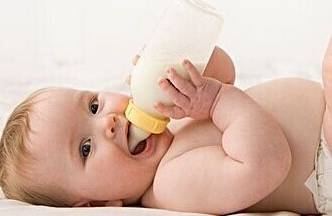 喝完牛奶不舒服想吐怎么回事,喝完牛奶不舒服怎么办