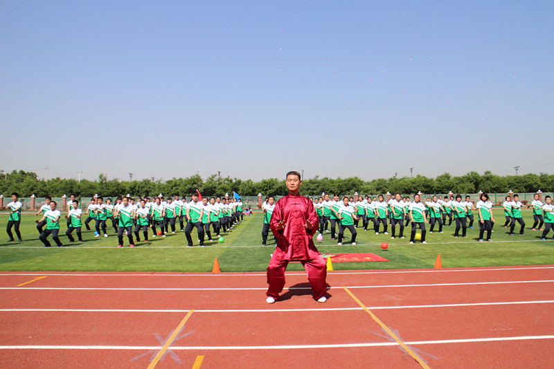 淡村初中校园文化展示暨“家校联谊”会
