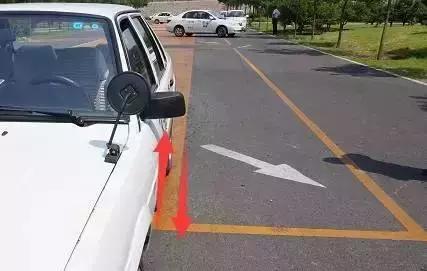 自动挡科二倒车入库侧方停车视频,科二倒车入库技巧侧方停车