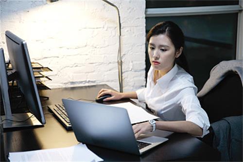 治腰间盘突出什么方法有效,治疗腰间盘突出最佳动作