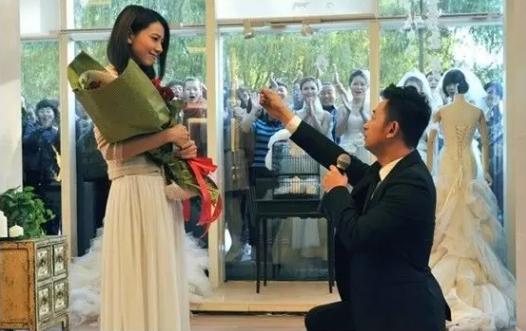 527我爱妻，怎么求婚成功率最高？买车最实在~