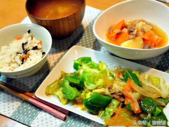 羊肉火锅尿酸高可以吃吗,尿酸高可以吃火锅蘸料吗