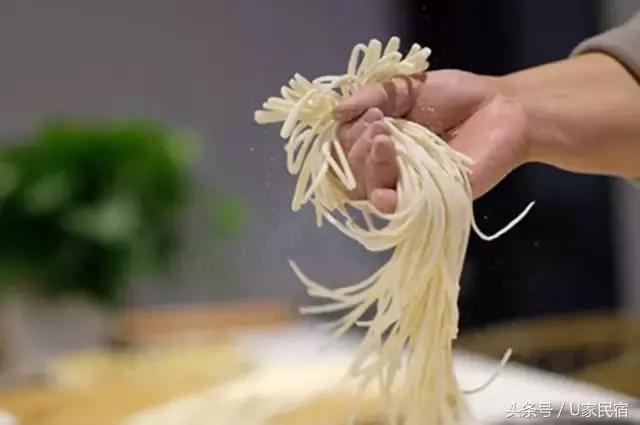 给我一方厨房，还你一桌菜肴