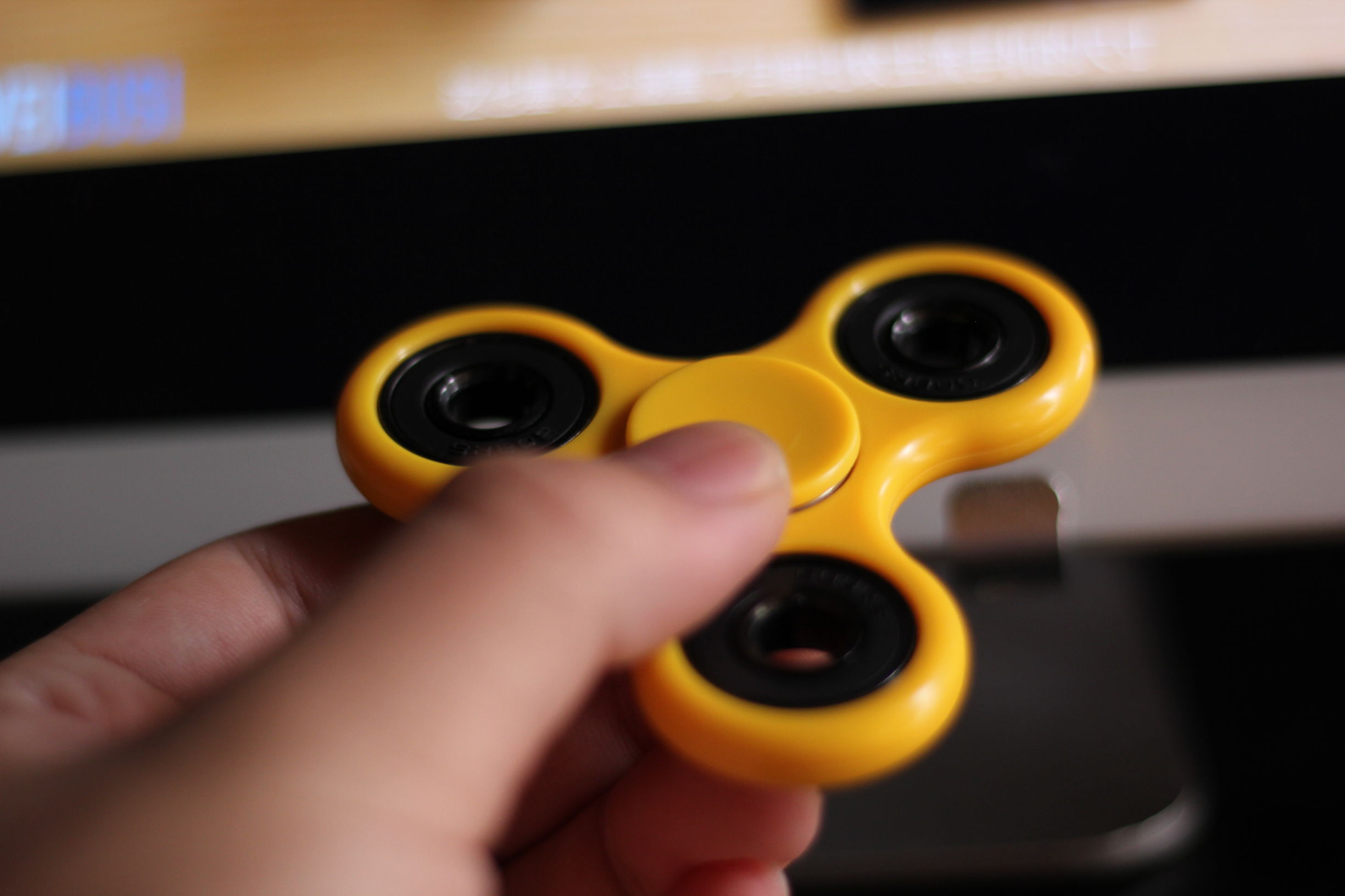 指尖陀螺减压,指尖陀螺和指尖陀螺弹弓的区别