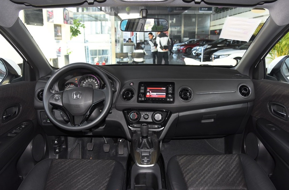 新款缤智与xrv对比,全新缤智对比xrv