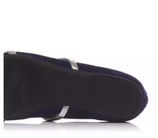 尼加拉蓝色头发,pantone十大最美颜色