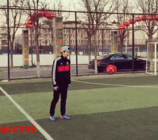 鹿晗足球小子照片,足球小将鹿晗