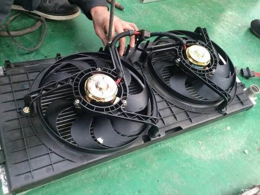 收台车翻新视频,收二手车回来自己开