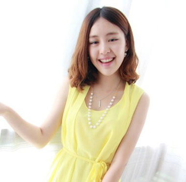 圆脸短发中分发型男,圆脸剪中分短发好看吗