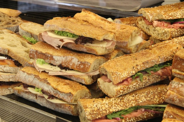 嫲嫲叹世界之浦尽澳门蚝门夜宴、健康轻食扶墙半自助餐