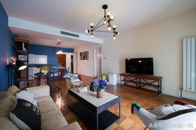 海洋蓝色和灰色哪个好看,海洋蓝色风格