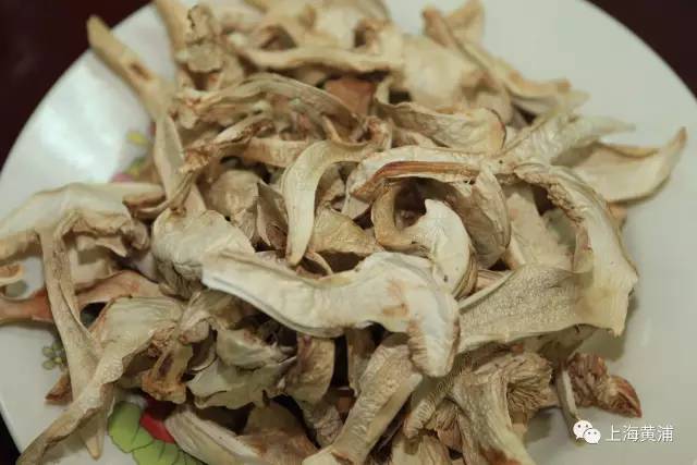 邵万生糟香鲜肉小笼包味道怎么样,百年老字号邵万生配曲