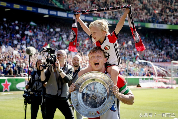 荷兰杯决赛费耶诺德vs阿尔克马,荷兰甲级足球联赛收官