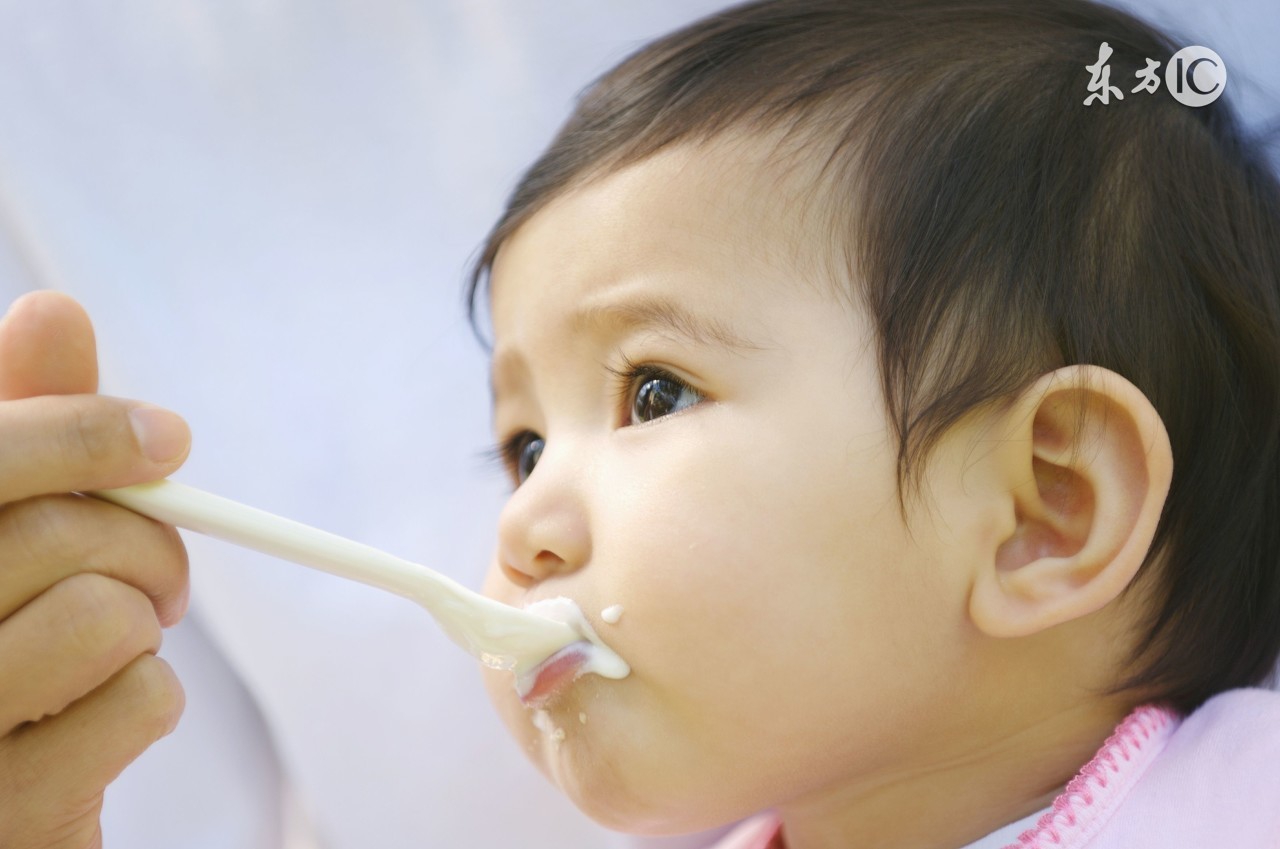 添加辅食时间和顺序,米粉辅食6个月添加蔬菜顺序