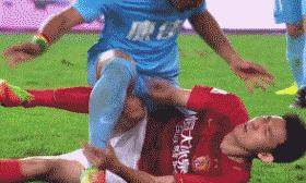 忘带红牌的裁判们把“乖宝宝”变成李建滨!