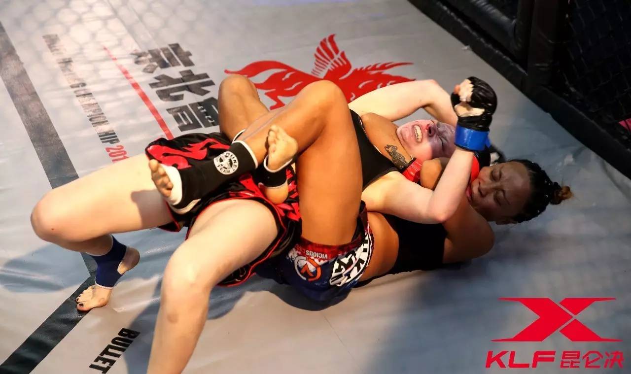 鬼跤姚犀利一招瞬间干倒壮汉,鬼跤姚红战力