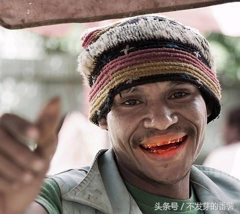 嚼槟榔放大图,槟榔的四大恐怖图片