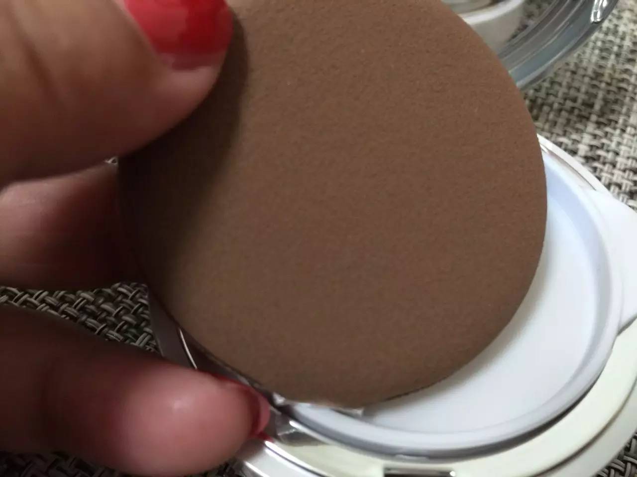 韩系日系欧系美系都出了气垫，做个吐血报告