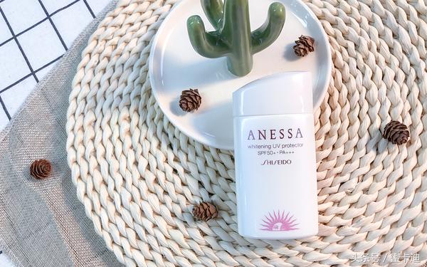 12款热门防晒测评这几款晒不黑,热门防晒实测哪一款更适合你必看