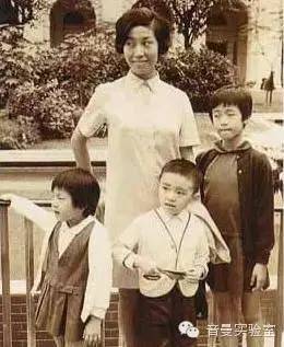 星爷爱情音乐,星爷忧伤音乐