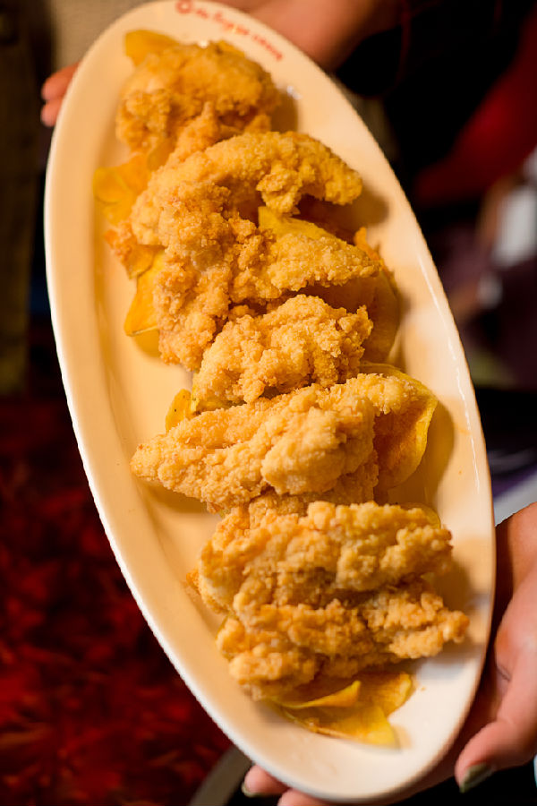 炸鸡控请抱紧我,wuli都教授代言的炸鸡店来啦~