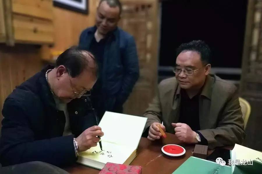 缇よ搐闆嗚仛,缇よ搐浜戦泦鍏辩瓚澶ф垚