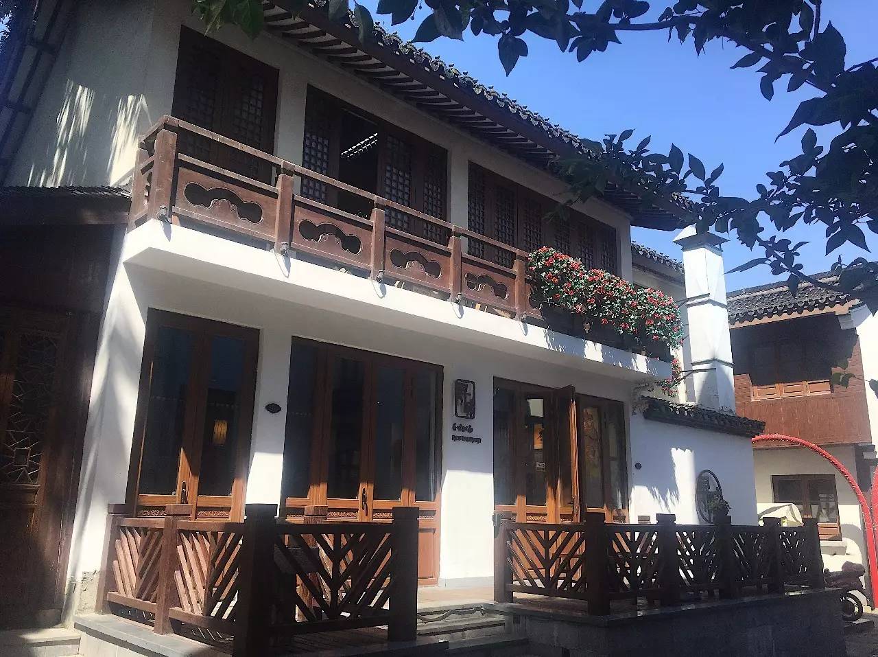 6张桌子,2个包厢,城南这家连导航都搜不到的私房小馆子,却藏着《食神》级别的蛋炒饭……