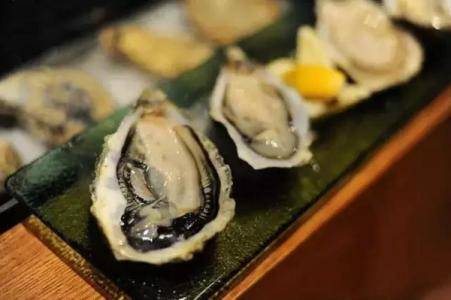 生蚝!生蚝!不可描述的功能让国人着迷,今天老广教你“蚝门九式”,从普通吃货晋级资深老饕