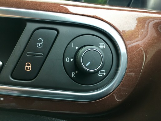 14年大众甲壳虫白色驾驶感受,新到17年大众甲壳虫