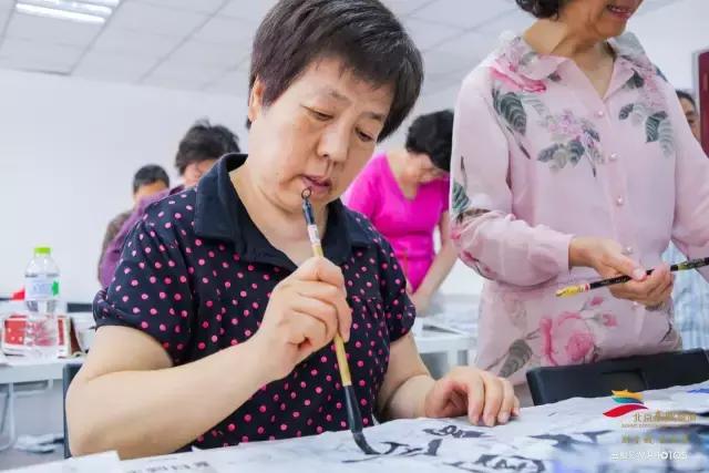 绝美的风景送给你,有一种风景叫朋友圈里的风景