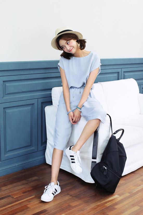 蓝色搭配什么样的颜色好看,蓝色配什么颜色好看才有高级感