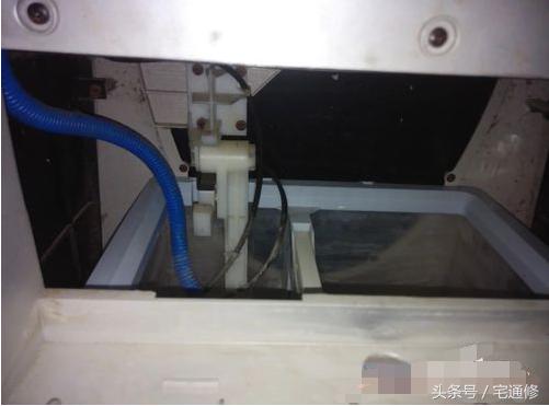 空调扇面板无显示故障怎么修理,空调扇通电按开关但没反应怎么办