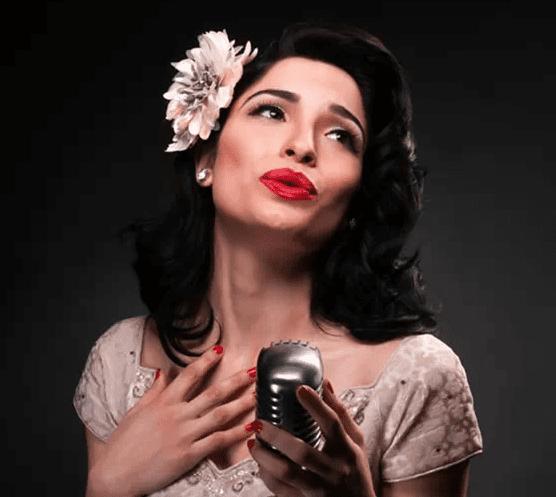 唱歌前怎么开嗓子正确方法男生,唱歌喉咙要打开还是闭合