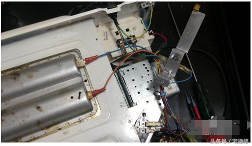 微波炉冒烟了该怎么关闭,微波炉烧烤功能坏了怎么办