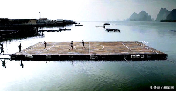 泰国水上足球场广告,泰国班宜岛