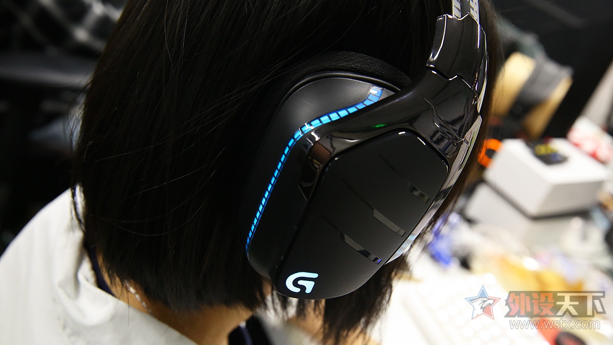 罗技g933s耳机测评如何使用,罗技g933耳机怎么用的