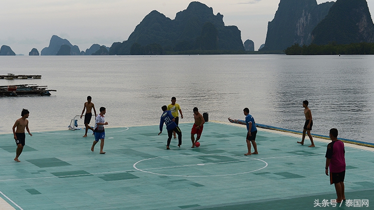 泰国水上足球场广告,泰国班宜岛