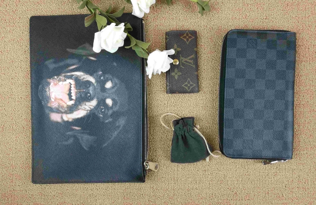 givenchy狗头包,纪梵希狗头手包正品多少钱