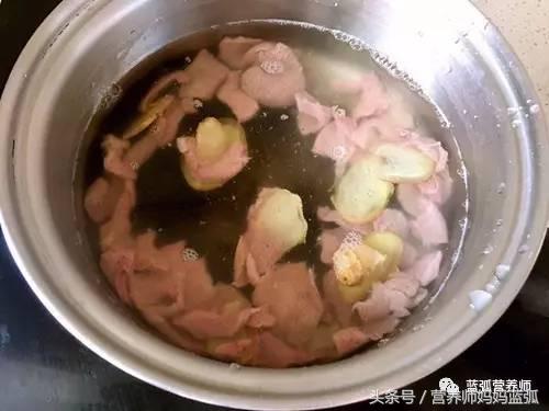 宝宝查血缺铁了，麻麻自制猪肝粉来食补！