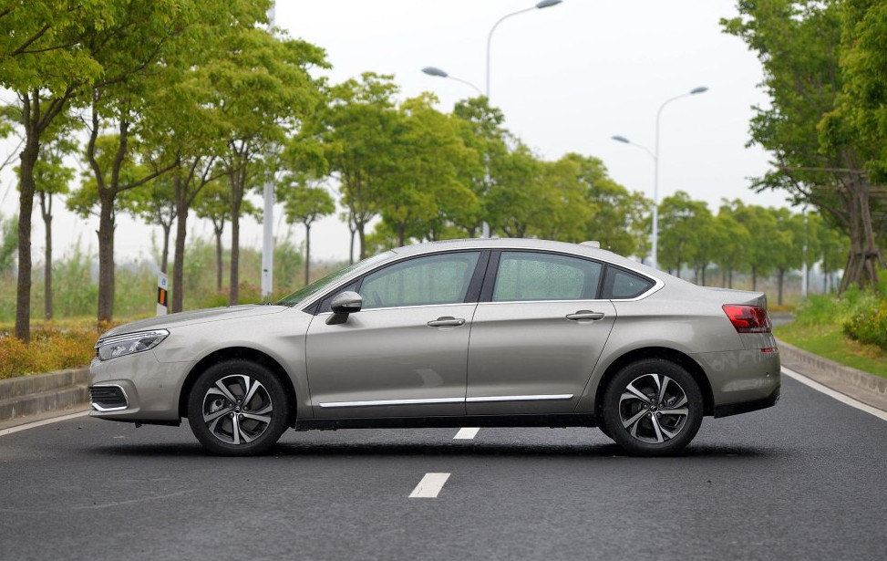 新款东风雪铁龙C5，能否扭转颓势帮抢回一点销量吗？