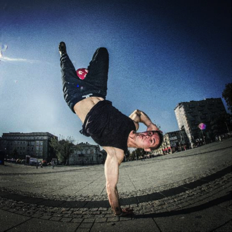 名将高手炫“足”邕城!卡拉宝花式足球世界杯首站即将开战