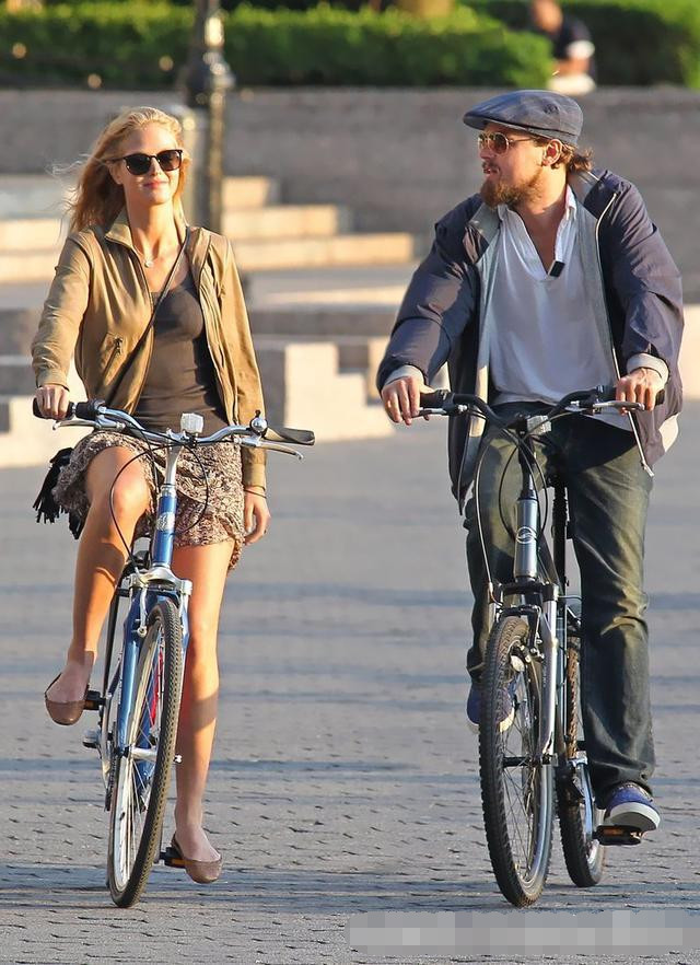 翻开莱昂纳多的集邮册，不仅有顶级超模，还有Rihanna